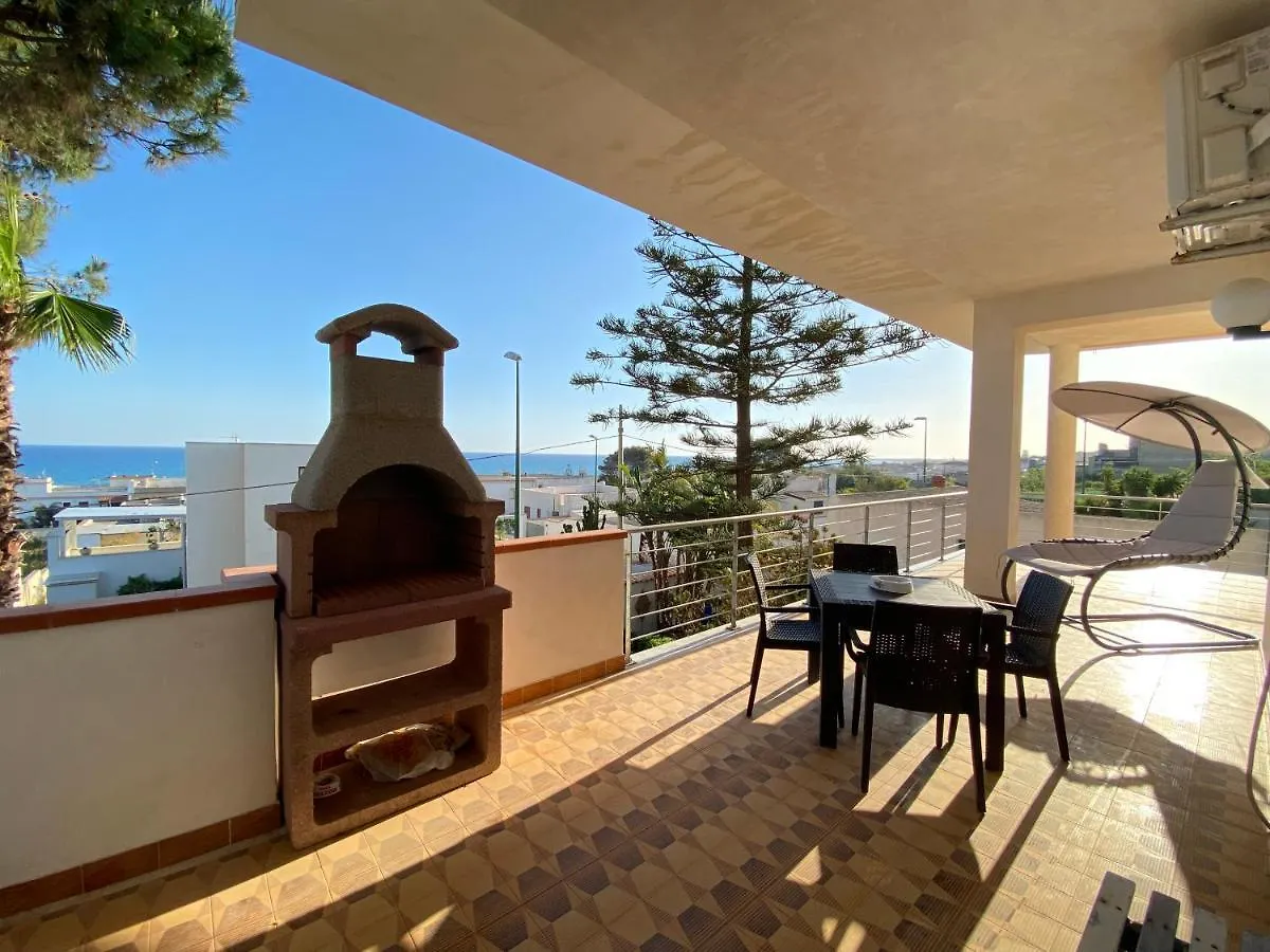 TriscinaSea View - Beautiful Terrace With Bbqアパートメント イタリア